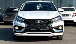 Старт продаж LADA Iskra: цена на уровне бывшего Logan, но машин пока не хватает