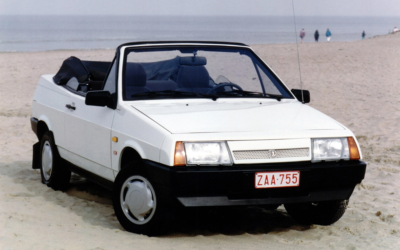 АвтоВАЗ объяснил отказ от новых кабриолетов Lada: высокая себестоимость и недостаточный спрос