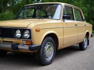 Повышенный налог на автомобили старше 15 лет буксует: законопроект РОАД застрял на старте
