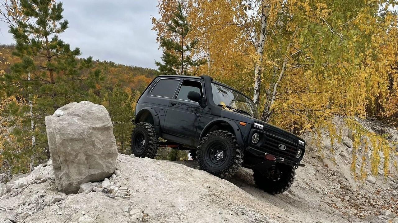 Три легендарные Lada, которые ещё можно купить: «Нива», ВАЗ-2108 и Vesta на Avito