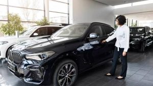 Доля России на мировом авторынке снова просела до 1,2%: продажи машин за полгода снизились на 26%