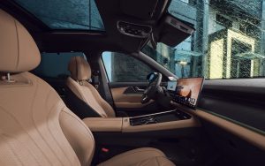 Chery Tiggo 9 2024 в России подешевел на 200 тысяч рублей — прайс-лист пересмотрен после запуска Moskvich 8