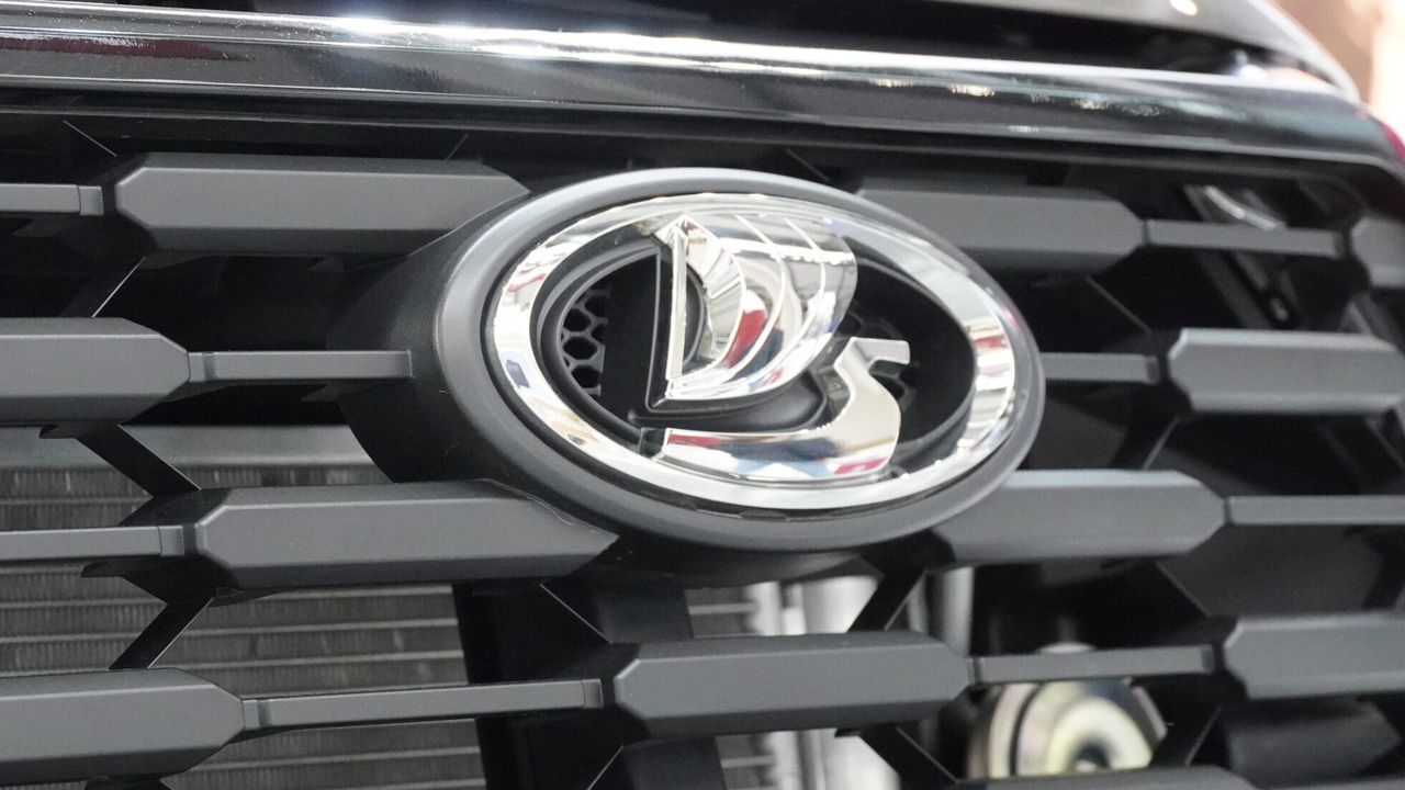 АвтоВАЗ назвал минимальный срок службы автомобилей LADA: до 10 лет и 160 000 км для Largus