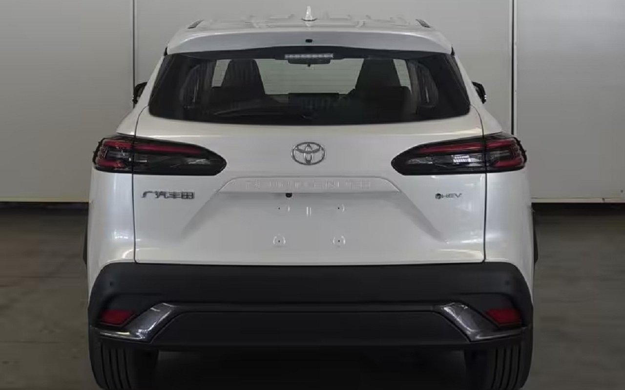 Минпром Китая раскрыл характеристики обновленного гибридного кроссовера Toyota Frontlander