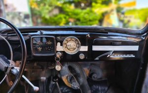 В Алтайском крае выставили на продажу сохранившийся «Москвич-401» 1955 года за 333 тыс. рублей