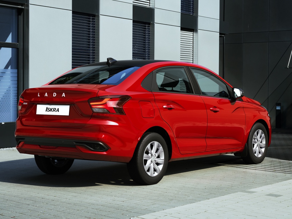 АвтоВАЗ готов выпустить до 30 тысяч Lada Iskra к концу 2025 года