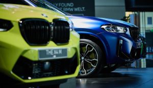 Kia, BMW и Mercedes-Benz удерживают крупнейшие сети дилеров в России: данные на 1 июля 2025 года