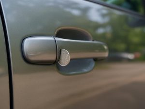 В Москве дебютировал компактный электрокар Kaiyi E-Qute 04 с запасом хода до 405 км