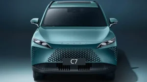 OMODA отзывает кроссоверы C7 в России для замены модуля подушки безопасности