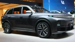 Импорт новых автомобилей в Россию упал на 65% год к году — рынок смещается к локальной сборке и подержанным машинам