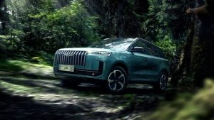 OMODA и JAECOO запустили в России бесплатную круглосуточную помощь на дорогах