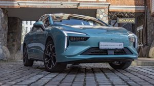 Снижение цены до 1,5 млн рублей утроило продажи электроседана АмберАвто A5 в России