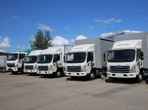 Российский рынок среднетоннажных грузовиков обвалился: в августе продано всего 923 машины, минус 50% к прошлому году