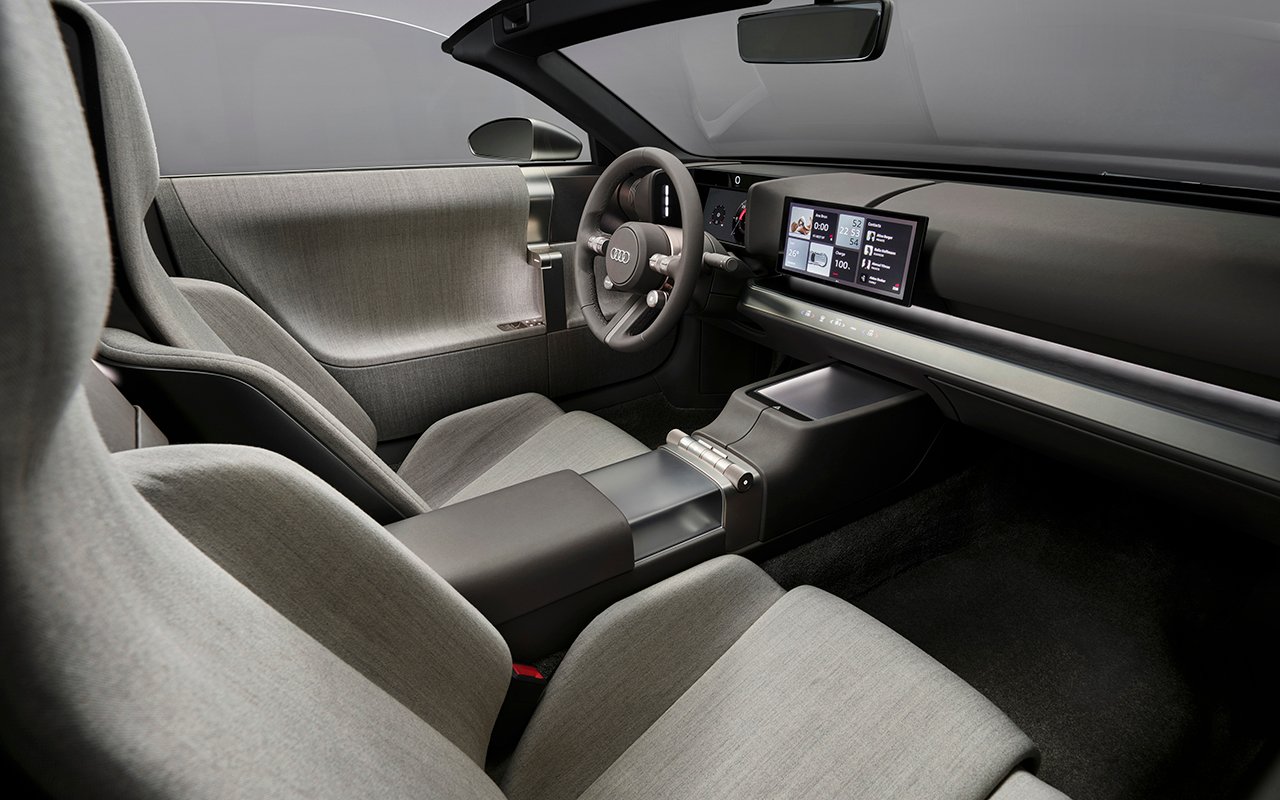 Главный дизайнер Mercedes-Benz назвал интерьер Audi Concept C «устаревшим»