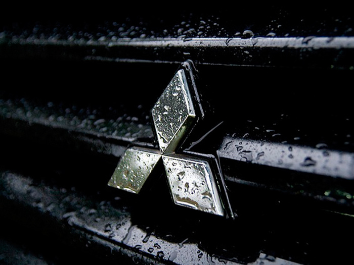 Mitsubishi Xpander и Xpander Cross вернулись на российский рынок: цены стартуют с 1,95 млн руб.