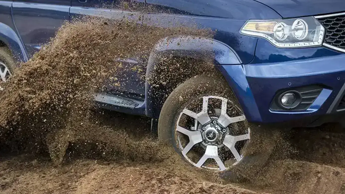 Продажи УАЗ на российском рынке в августе упали на 48 % — реализовано всего 1365 машин