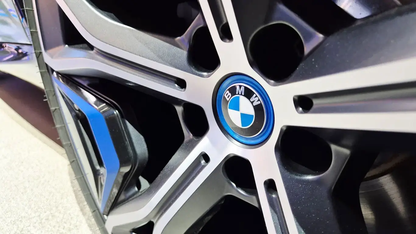 BMW переименовала российскую «дочку» в «Ка Автомотив» и оставила за собой 100% владение