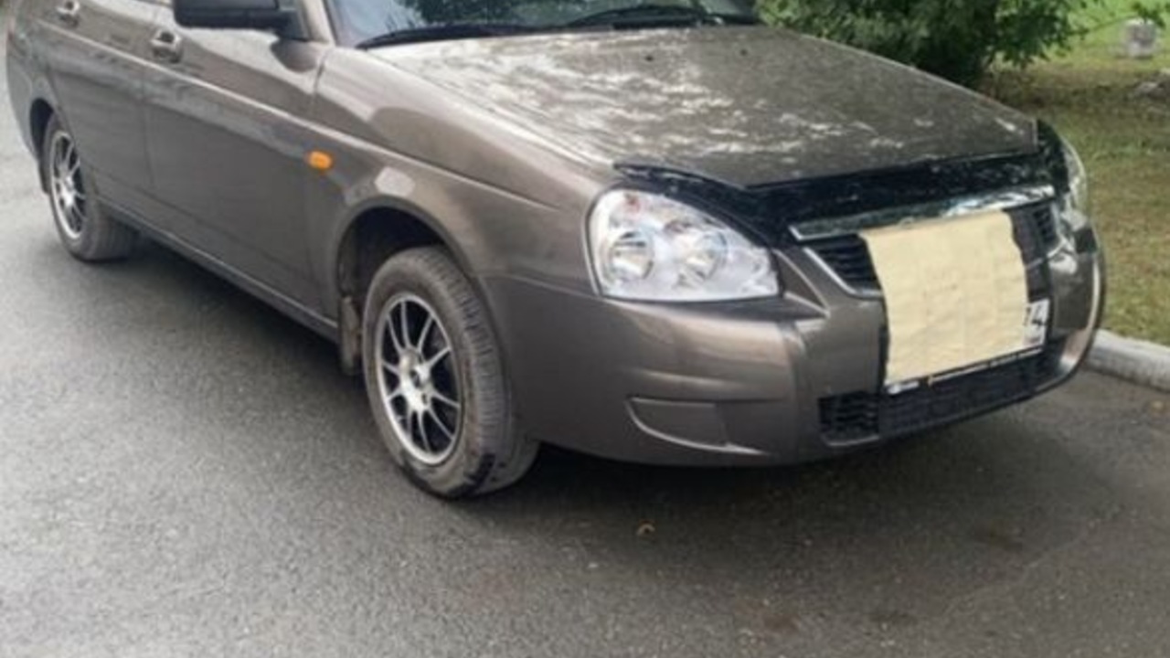 Почти новая Lada Priora 2017 года с пробегом 6000 км выставлена в Челябинске за 1,3 млн рублей