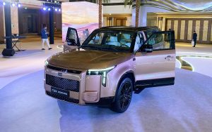 Rox Adamas: новый 476-сильный гибридный кроссовер из Китая может выйти в России к 2026-му