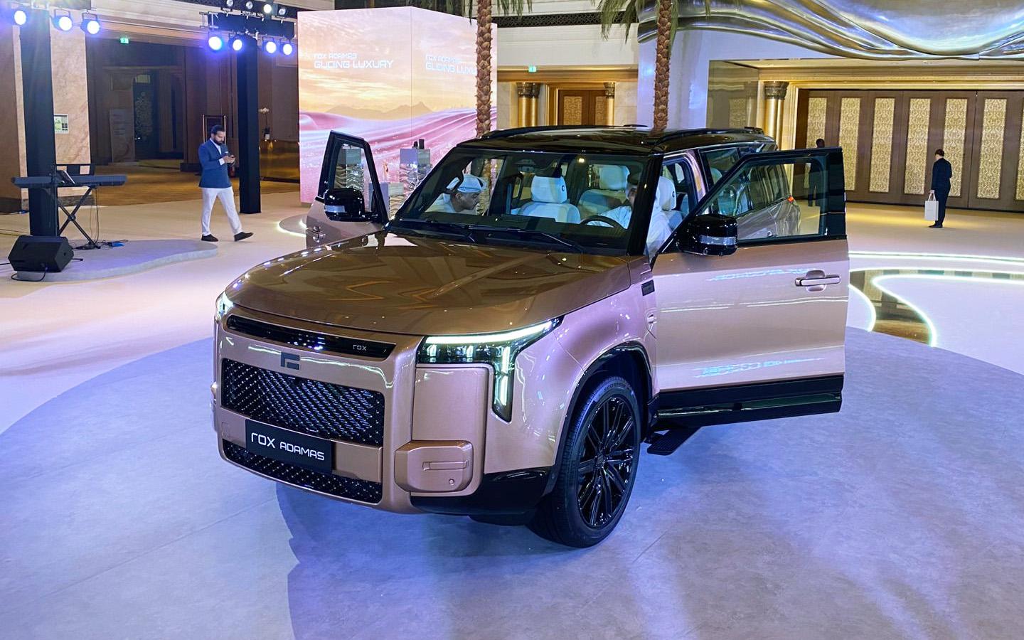 Rox Adamas: новый 476-сильный гибридный кроссовер из Китая может выйти в России к 2026-му