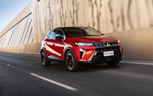 Autonews перечислил самые неожиданные альянсы автопрома: Aston Martin на базе Toyota и другие