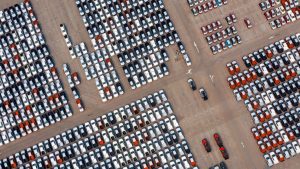 Китай экспортировал более четверти выпущенных автомобилей: поставки выросли на 33% за девять месяцев 2025 года