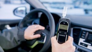 НАМИ предлагает подключить алкозамки к ЭРА-ГЛОНАСС и сделать их обязательными для такси и каршеринга