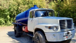 В Иркутске выставили на продажу редкий модернизированный ЗИЛ-130 с мотором V8 за 1,3 млн рублей