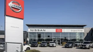 В Ломбардии открылись дилерские центры Nissan с вывеской Gruppo Ferrari — без суперкаров, но с будущим электрокроссовером Juke