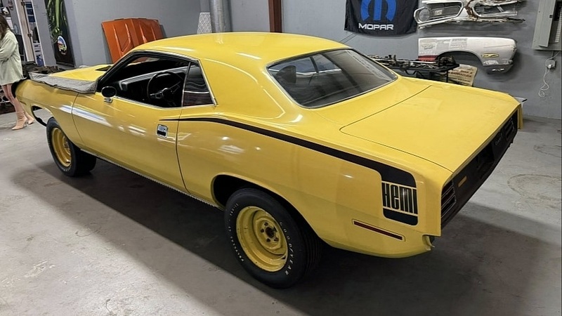 Редчайший Plymouth Hemi Cuda 1970 года найден после 52 лет простоя в гараже