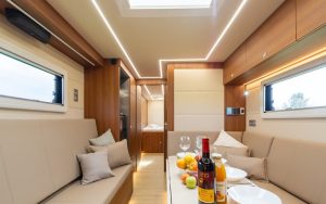 VolgaTrade представила премиальный автодом на базе шестиколёсного КАМАЗ-43118