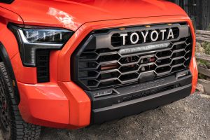Продажи Toyota в России выросли почти на 50%: покупатели ставят на проверенную надежность и высокую ликвидность
