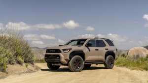 Toyota 4Runner вернулся в Россию через параллельный импорт: цены от 3,9 до 9,9 млн рублей