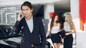 Перед декабрьским ростом утильсбора продажи автомобилей в России взлетели на 34% — рекорд года