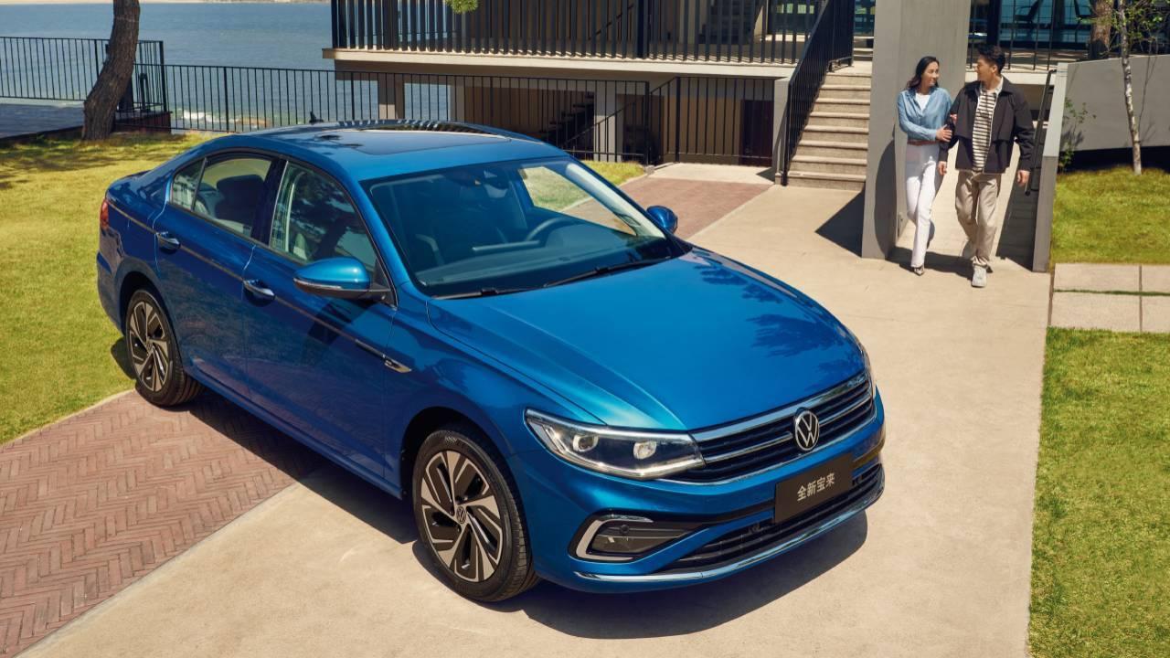 До 160 сил и льготный утильсбор: 30 китайских моделей останутся на минимальной ставке с 1 декабря