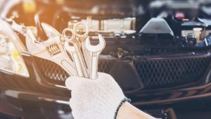 Tesla усилила крепление световой панели Cybertruck болтами после отзыва