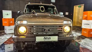 LADA Niva Sport получила новый ярко‑красный цвет кузова: первые фото с конвейера