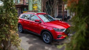 У кроссовера SWM G01 в Петербурге во время движения оторвало двигатель: владелец сообщил о дефекте креплений