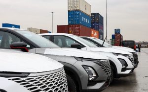 Продажи новых китайских авто в России упали на 27,6%: спрос смещается к машинам с пробегом