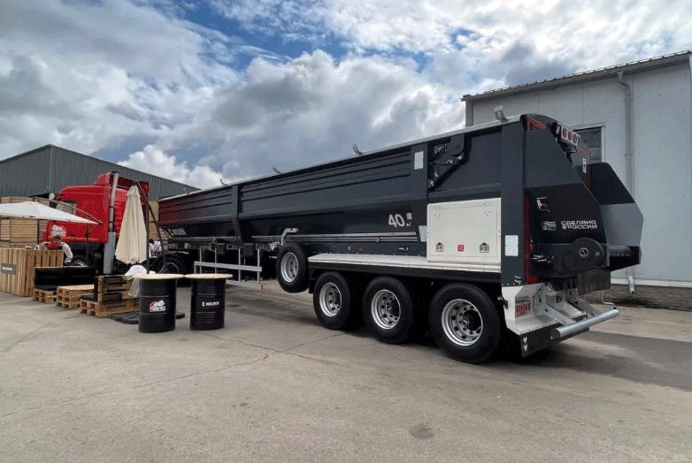 НАПИ: за год подешевели и легковые автомобили, и прицепная техника, но автокредиты подросли