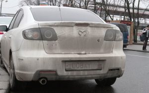 Штрафы за грязные и нечитаемые номера: когда предупреждение, а когда лишение прав