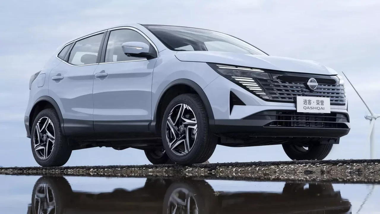 В Россию вернулся Nissan Qashqai из Китая: рестайлинг второго поколения от 1,7 млн рублей