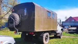 В России продают автодом на базе полноприводного грузовика ГАЗ 3308 с обновленным двигателем