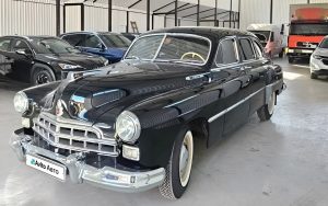 В Сочи выставили отреставрированный ГАЗ-12 ЗИМ 1957 года за 6,5 млн рублей