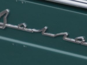 Эксперт Канунников объяснил парадокс «люксовой» ГАЗ-3102: V8, длина S‑класса и рессоры от 50‑х