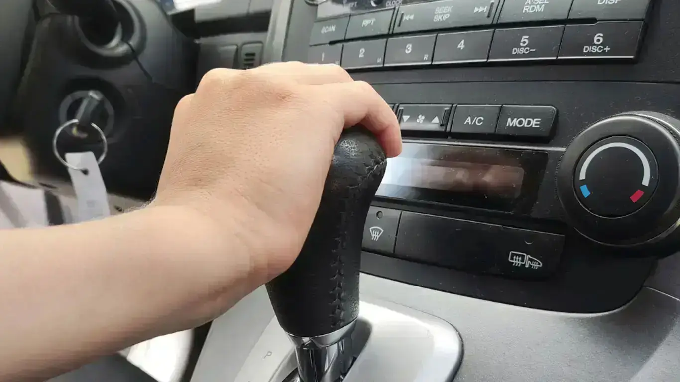 В России выставили редкую «экспортную» ГАЗ-3102 «Волга» 2007 года за 1,25 млн рублей