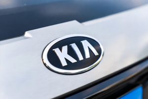 Названы самые продаваемые авто 2016 года в России и как изменились их цены к 2026‑му