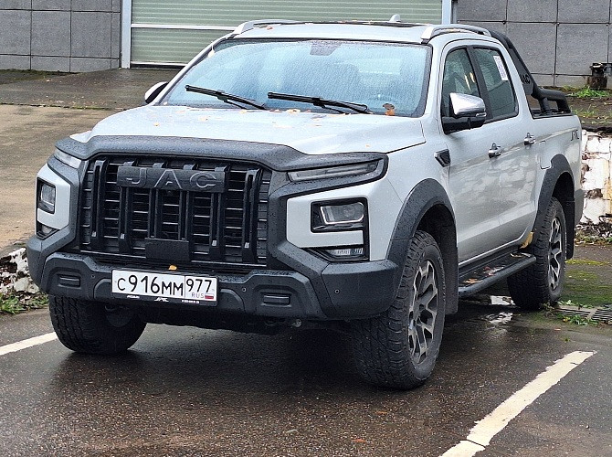 Российский рынок новых пикапов в 2025 году просел на 25%: лидером стал JAC T9