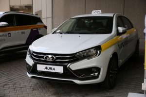 Автостат: доля юрлиц на рынке новых легковых авто в России в 2025 году упала до 14,4%