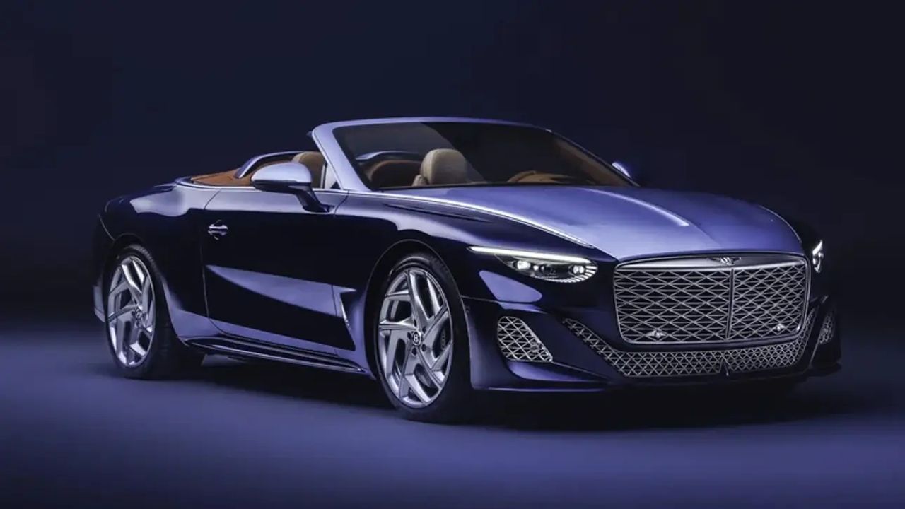 Представлен уникальный Bentley Batur Convertible с платиновыми деталями и одним из последних W12
